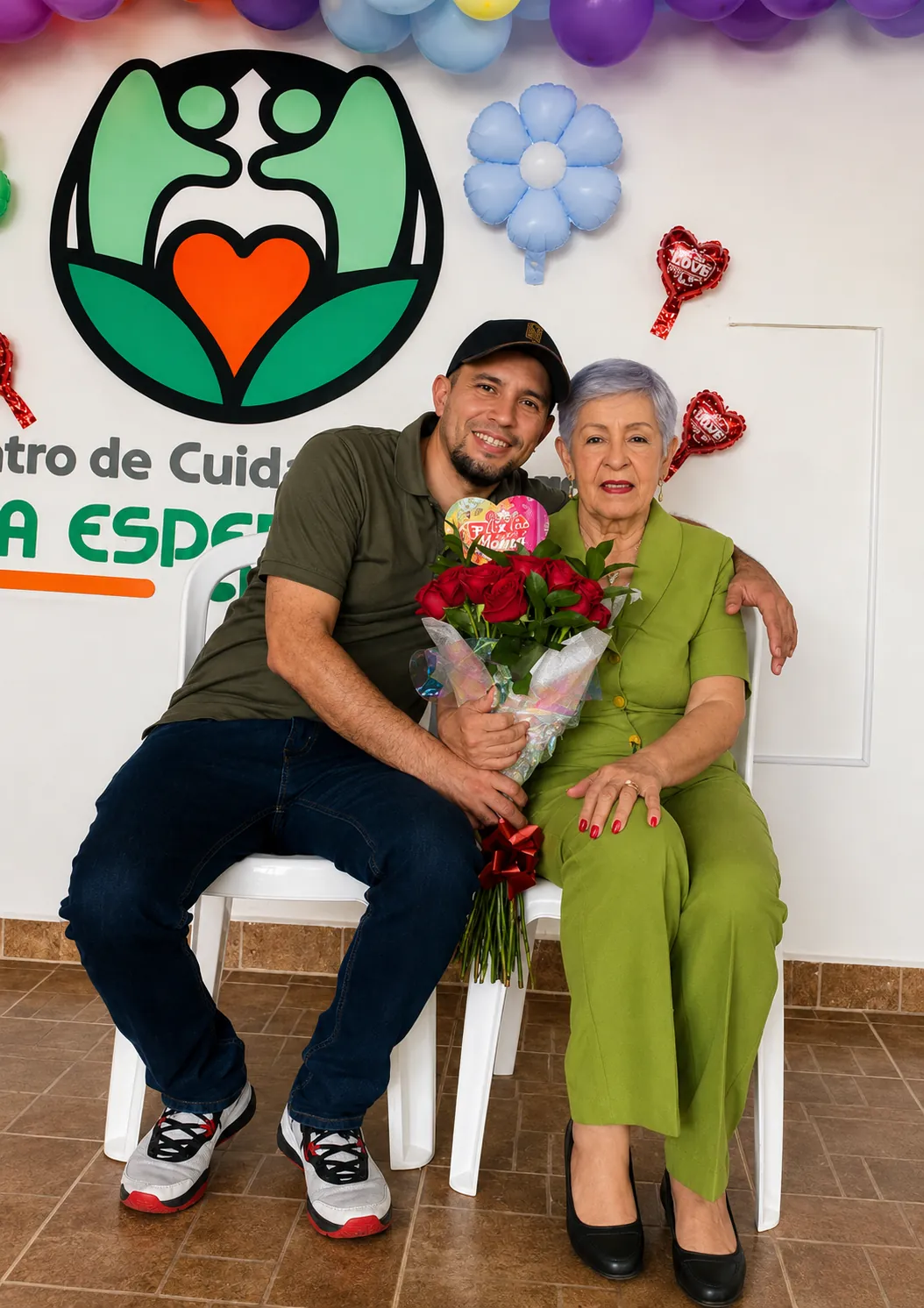 Familia acompañando a su ser querido con flores en La Esperanza